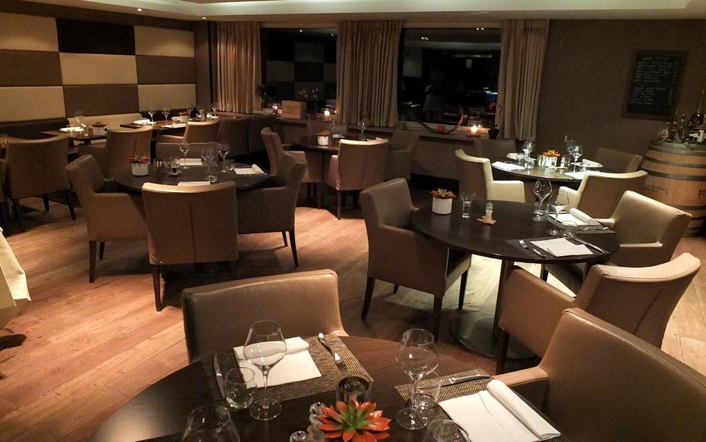 Boutique Hotel Panorama Crans-Montana Bagian luar foto